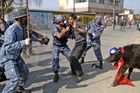 Nepál: Policie střílela do demonstrantů