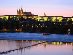 Pražský hrad zhasínat nebude