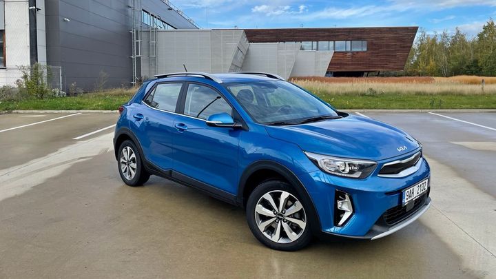 Menší dostupná auta ještě nevymřela. Kia Stonic osloví nejen cenou; Zdroj foto: Eva Srpová