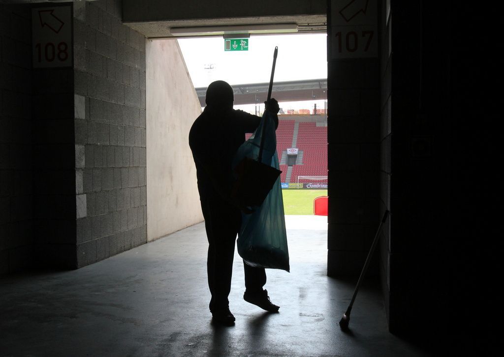 Stadion v Edenu po výtržnostech fanoušků