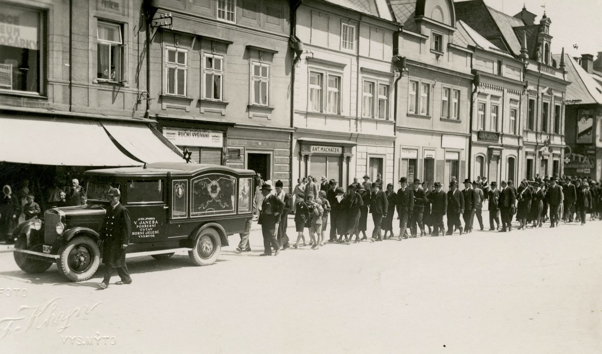 pohřební automobily