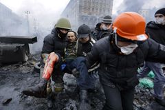 Střelba na Majdanu nebyla zločinem proti lidskosti, řekl Haag. Lidská práva ale byla porušena