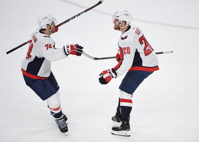 Lars Eller a John Carlson ve finále Stanley Cupu 2018