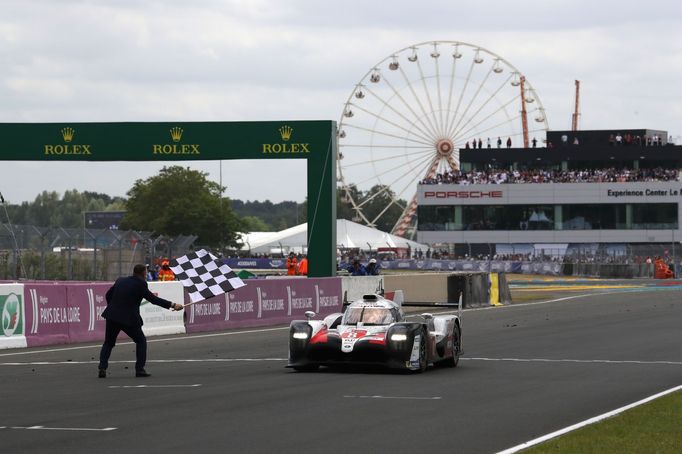 Fernando Alonso ve čtyřiadvacetihodinovce v Le Mans 2019