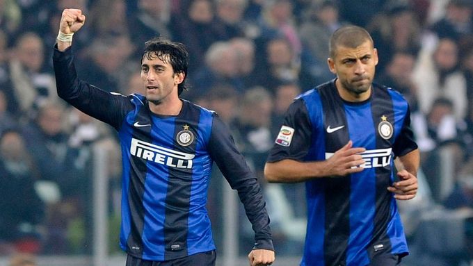 Fotbalisté Interu Milán v italské lize jen remizovali s Cagliari na svém trávníku 1:1.