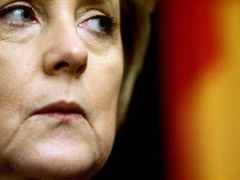 Angela Merkelová nastoupila do svého úřadu stejně jako Sarkozy s cílem zlepšit vztahy s USA.