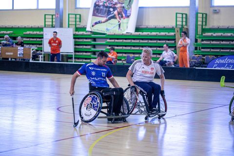 Florbal na kolech chce na paralympiádu. Pomoc nabízí i Češi