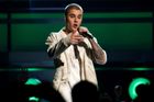 Nejúspěšnějším interpretem večera byl kanadský zpěvák Justin Bieber, který dosáhl na tři ceny, včetně té pod názvem Biggest Fans, určující množství fanoušků.