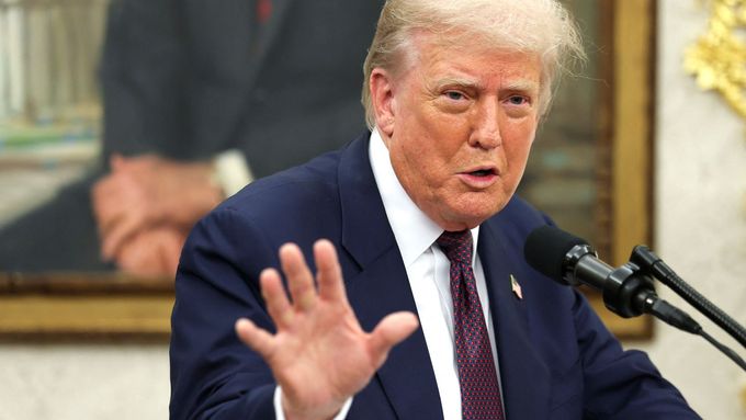 Donaldu Trumpovi vadí vazby nového šéfa Intelu na čínské firmy.