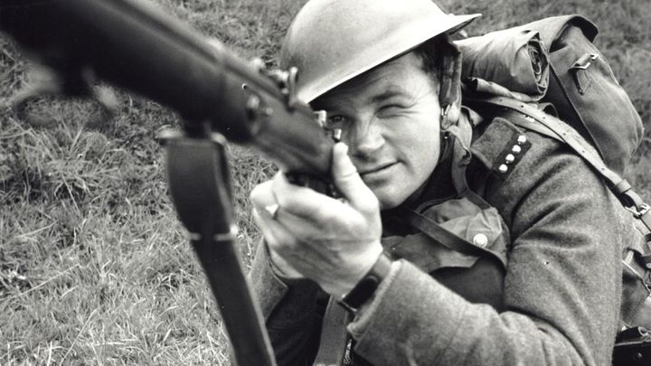 Parašutista Kubiš: "Nezastaví mě ani to nejhorší." A pak hodil bombu na Heydricha; Zdroj foto: Archiv: Eduard Stehlík, Jaroslav Čvančara, VHÚ