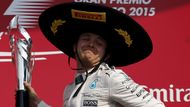 Nico Rosberg si chce dokázat, že i přes další ztracený titul není jen pouhou dvojkou Mercedesu a že závěr sezony má hvězdný.