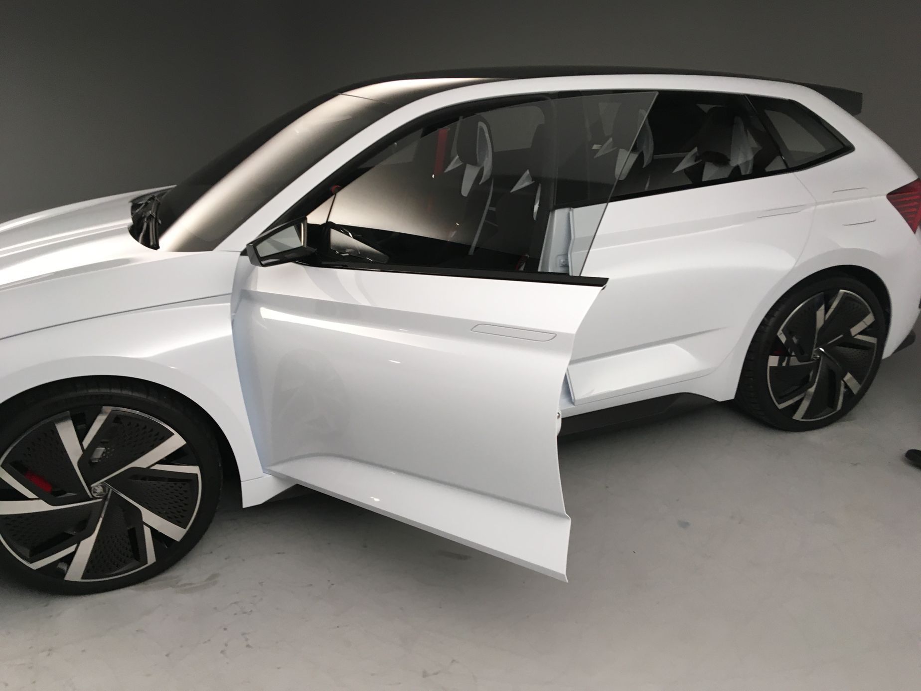 Embargo do 1.10. 13:00 Škoda Vision RS