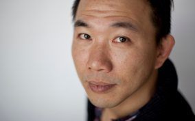 Nicholas Keung, reportér deníku Toronto Star, který se dlouhodobě věnuje imigraci