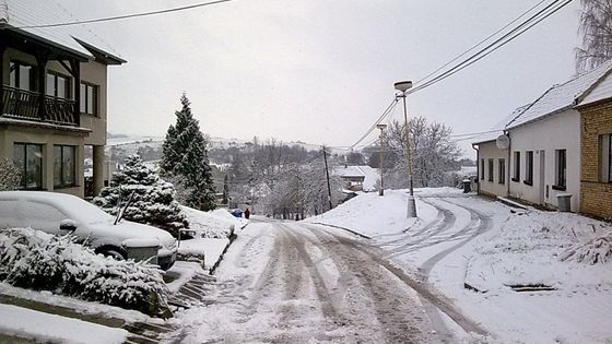 (Nejen) Praha zapadala prvním sněhem