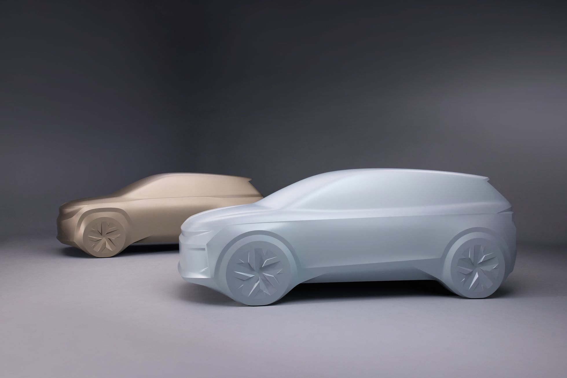 Škoda Auto - sochy chystaných elektromobilů