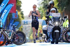 Triatlonistka Frintová skončila ve finálovém závodě světového šampionátu 26. místo