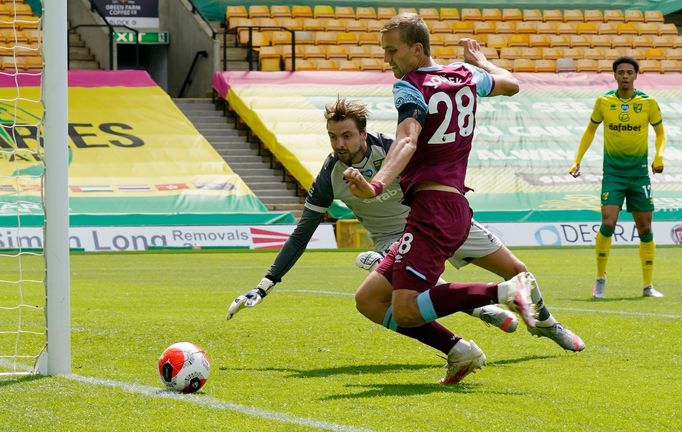 Tomáš Souček (28) z West Hamu v zápase na hřišti Norwich City