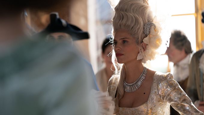 Film Jeanne du Barry - Králova milenka kina promítají od minulého čtvrtka.