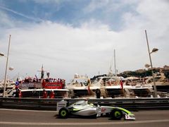 Jenson Button s vozem Brawn při tréninku na Velkou cenu Monaka.