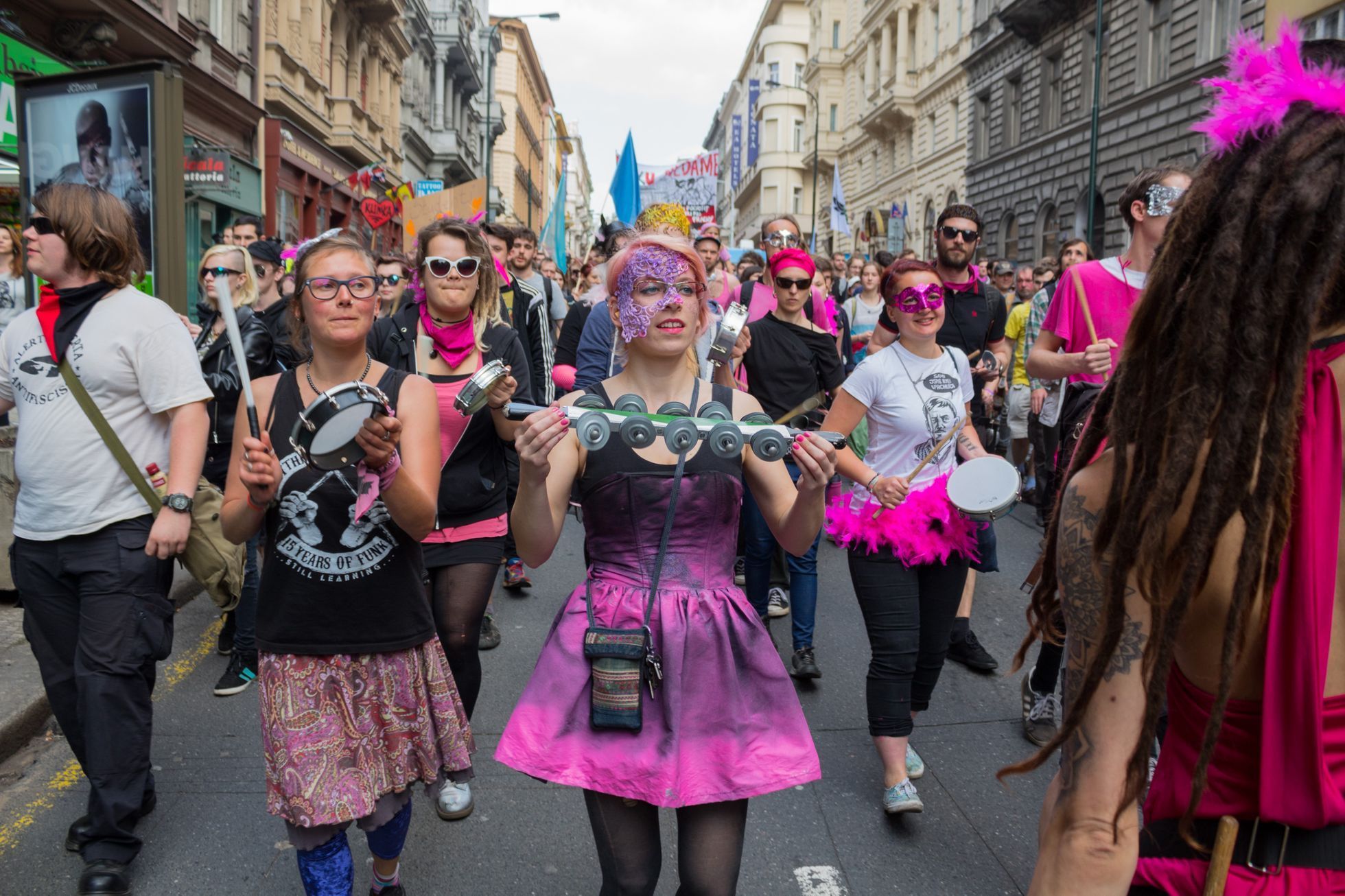 Demonstrace za zachování Kliniky