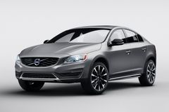 Volvo zakládá další segment: Nabídne terénní sedan S60