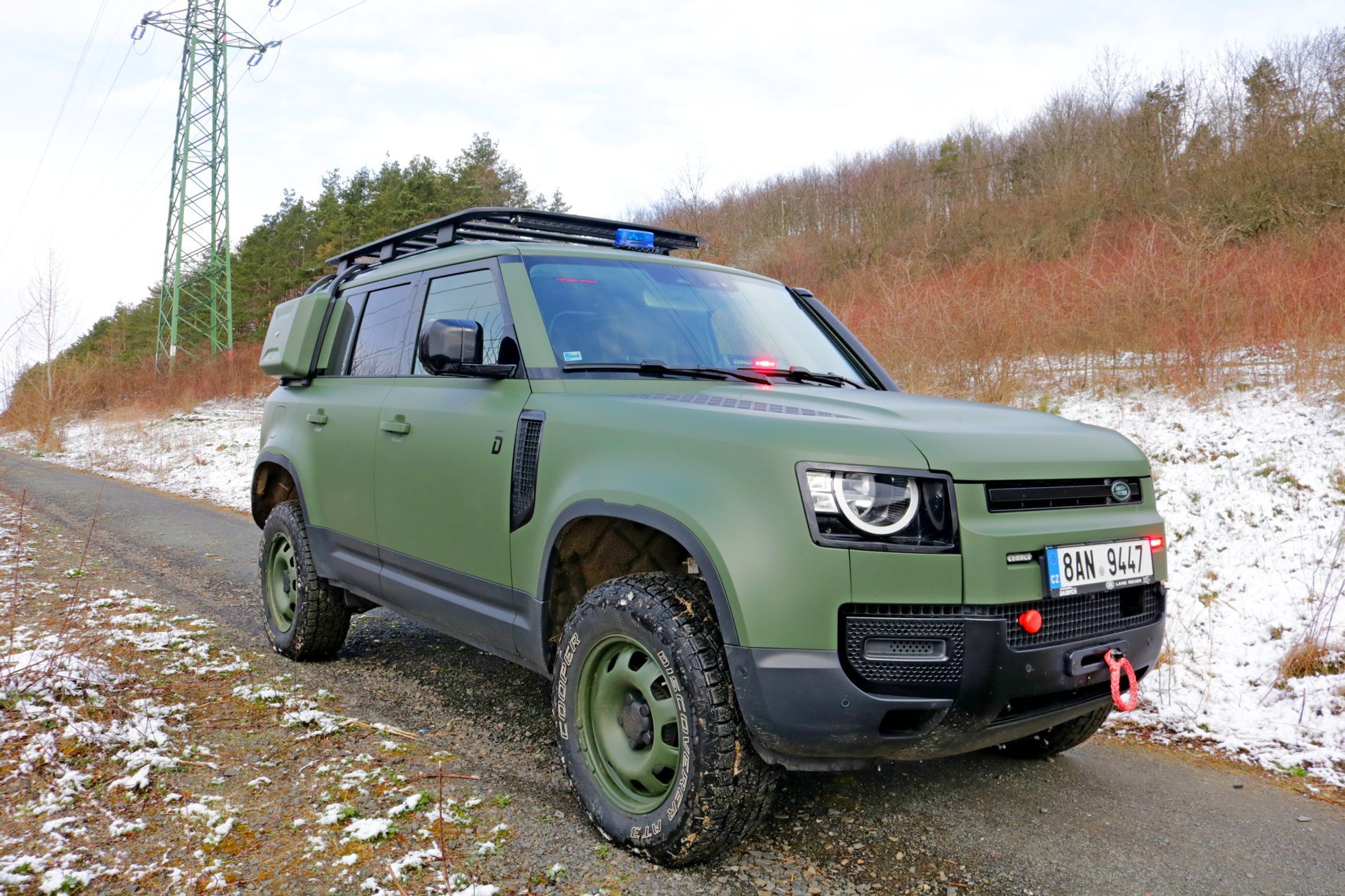 Land Rover Defender policejní demo verze