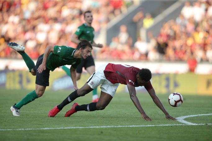 5. kolo fotbalové FORTUNA:LIGY, Sparta - Příbram: Benjamin Tetteh (vpravo)