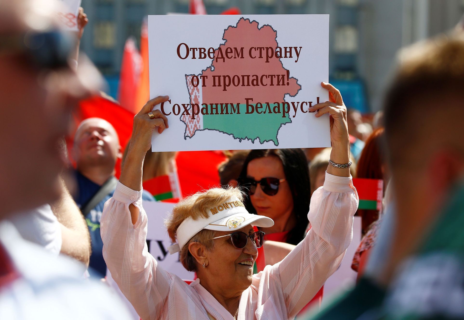 Provládní demonstrace v Minsku
