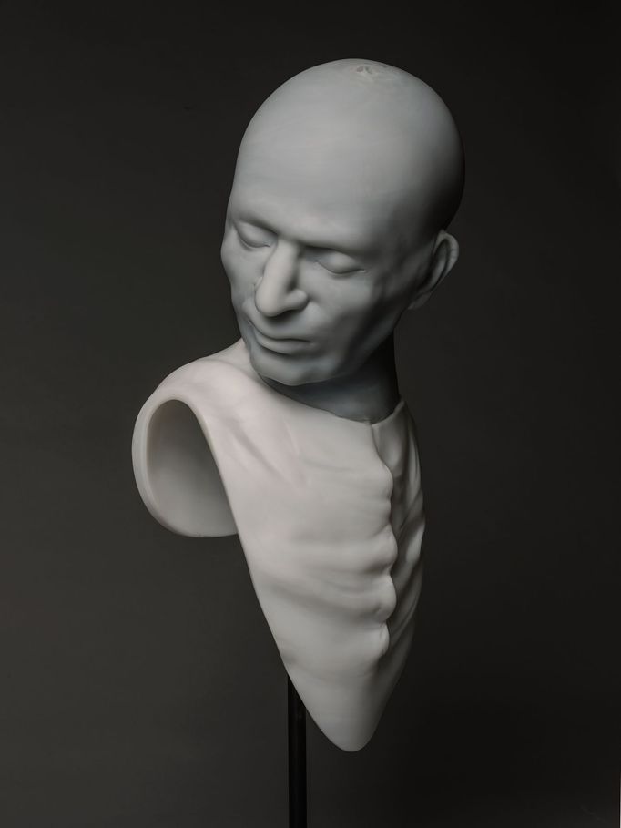 Martin Janecký: Torzo, 2021, za horka tvarované sklo, soukromá sbírka.