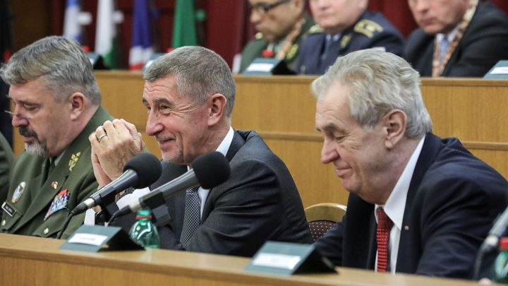 Zeman by sněmovnu nerozpustil, nechal by Babišovu vládu dovládnout v demisi; Zdroj foto: Jakub Plíhal