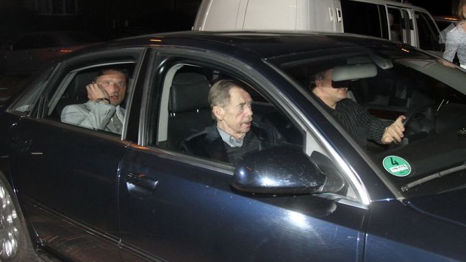 Pražský Dox se zaplnil, Václav Havel slavil 75. narozeniny
