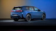 Základem auta je 800V elektrická architektura v kombinaci s novou softwarovou architekturou. Auto řídí čtyři superpočítače, jeden mají pro sebe třeba asistenční systémy.