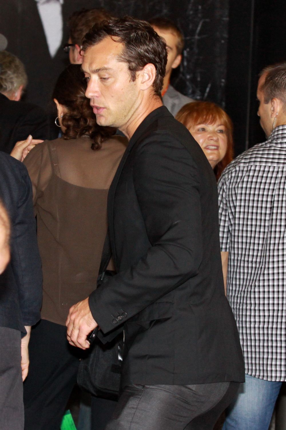 Jude Law na tiskové konferenci