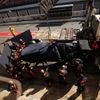Red Bull Maxe Verstappena v boxech při druhých testech F1 v Barceloně 2020