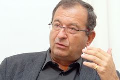 Odešel renesanční psychiatr Cyril Höschl