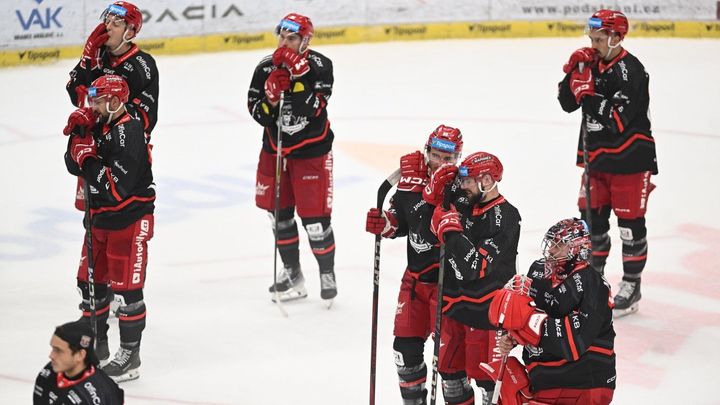 Totální výbuch. Hradec vedl 3:0, v poslední třetině dostal od Komety pět gólů; Zdroj foto: Michal Beranek / CNC / Profimedia