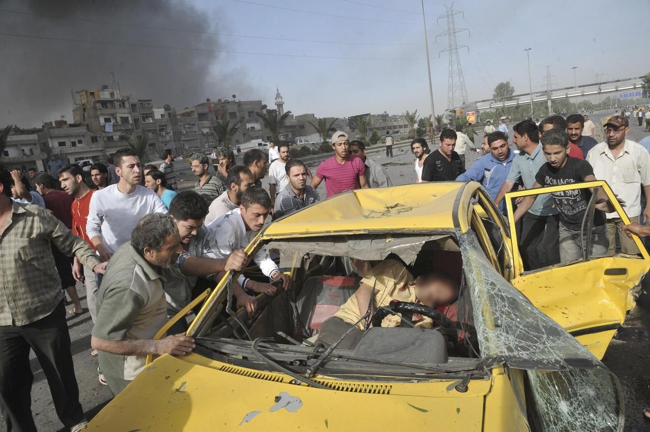 Obrazem: Exploze bomb v Damašku