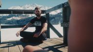 Jiří Procházka uplaval 30 metrů pod ledem
