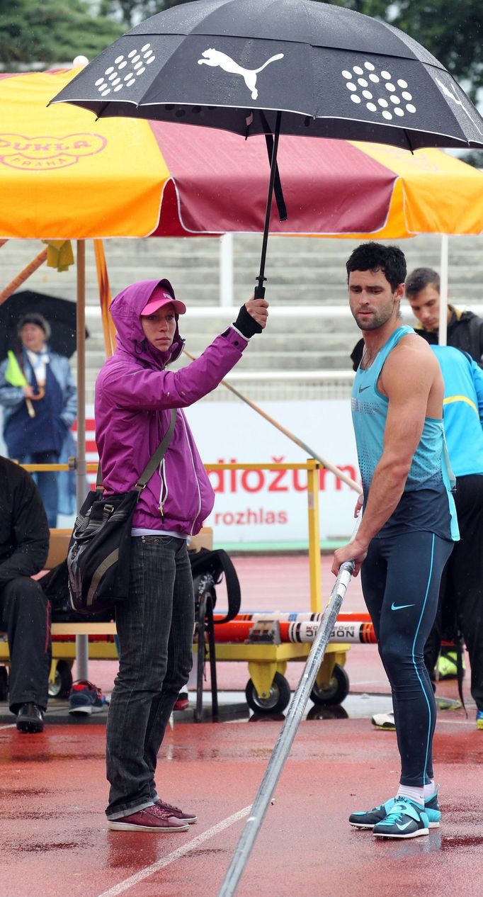 Atletka, Memoriál Josefa Odložila 2013: skok o tyči, Jiřina Svobodová a Jan Kudlička