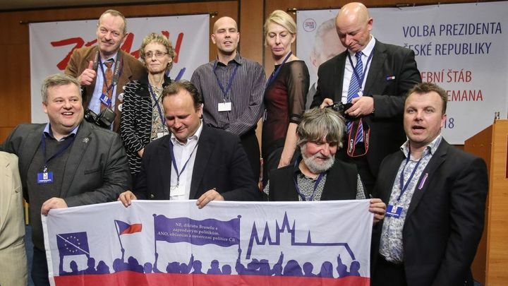 "Putin má koule, stavím se za Rusko." Jak se stalo, že policie nestíhá dezinformátora; Zdroj foto: Aktuálně.cz