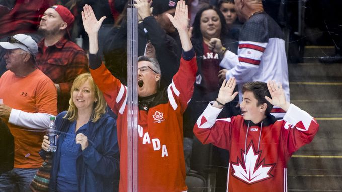 Kanadští fanoušci si v semifinále zažili chvíle napětí, ale nakonec Javorové listy finálovou misi splnily
