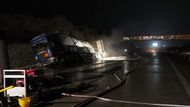 Policie musela uzavřít desetikilometrový úsek D1 v obou směrech.