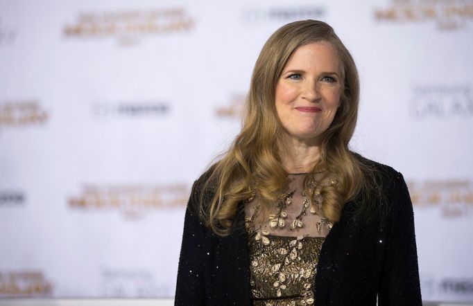 Premiéra Hunger Games: Síla vzdoru 1. část - autorka Suzanne Collins