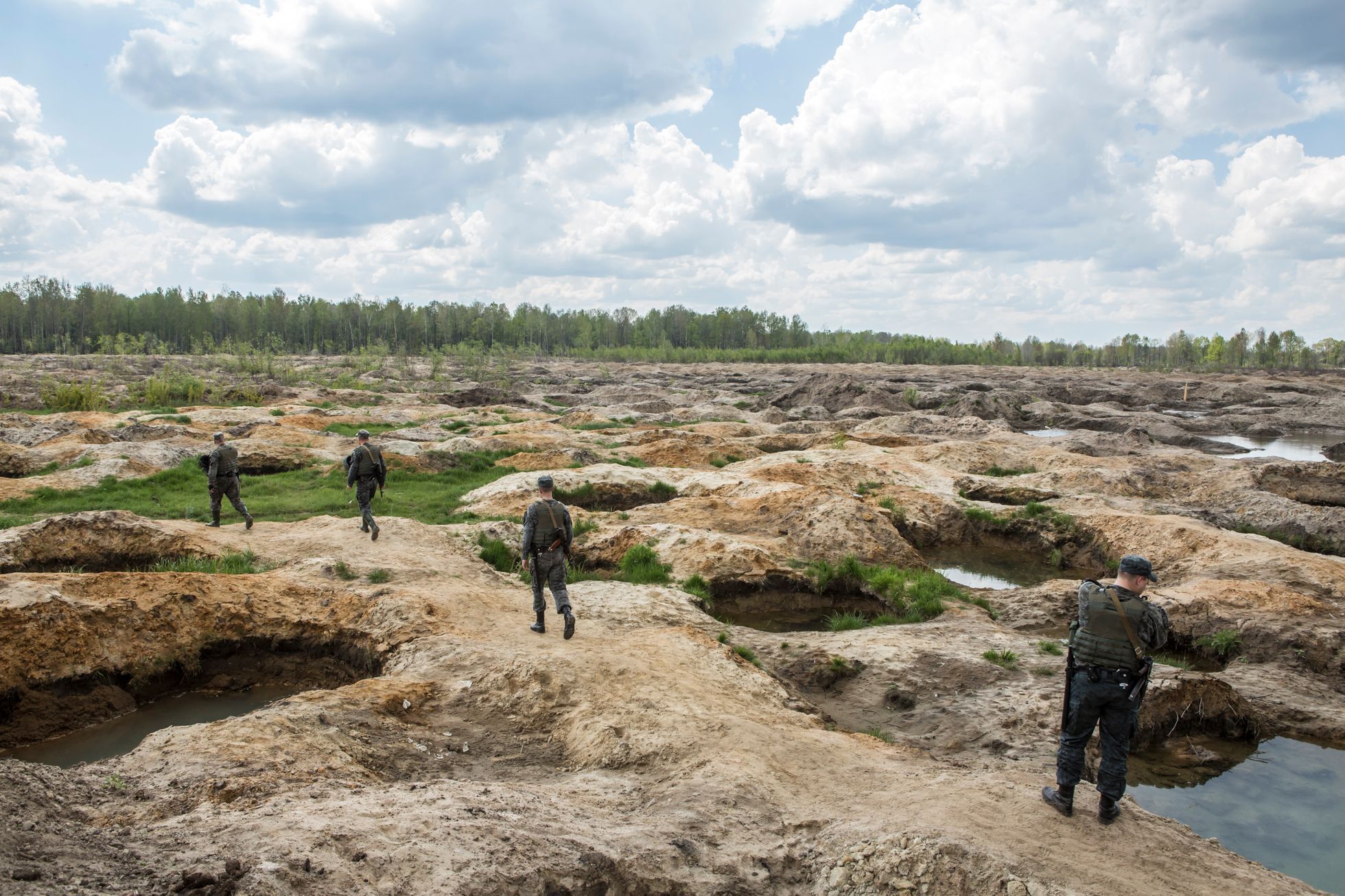 Těžba jantaru na Ukrajině