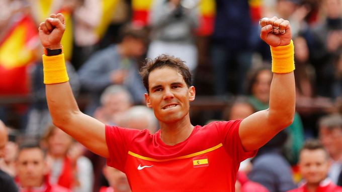Rafael Nadal udělal o víkendu "starému" Davis Cupu velkou reklamu
