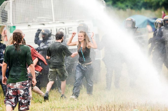 CzechTek 2005 byla legendární technoparty u Mlýnce, kterou ukončil kontroverzní policejní zásah. Ten vyvolal širokou veřejnou a politickou reakci.