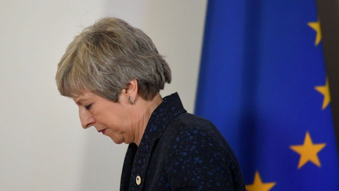 Britská premiérka Theresa Mayová na summitu v Bruselu
