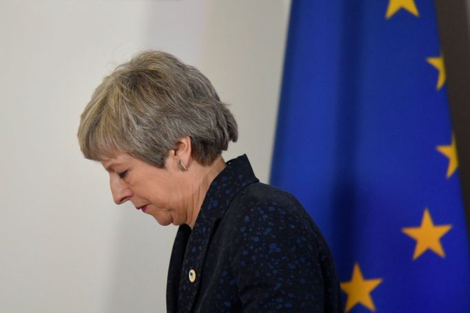 Britská premiérka Theresa Mayová na summitu v Bruselu