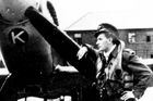 Archivní foto: Otto Smik. Letecké eso ve službách RAF