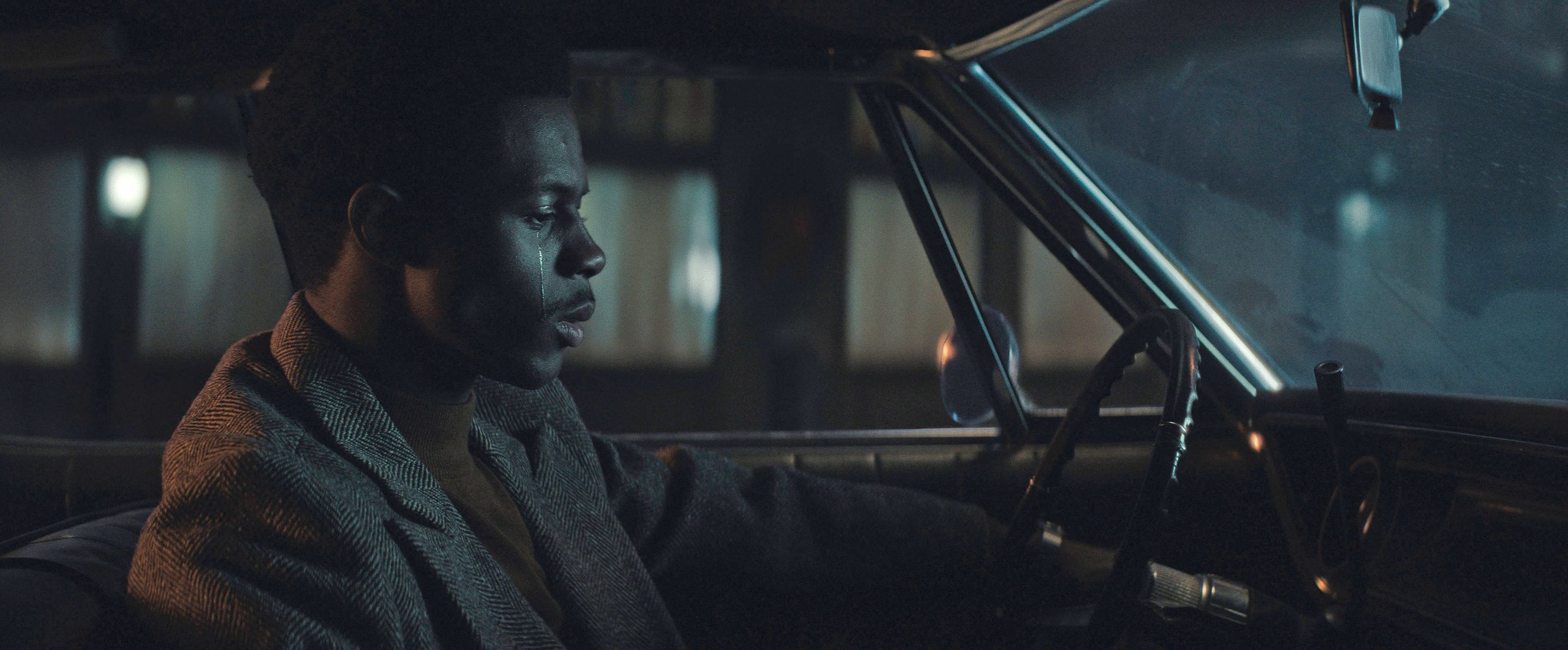 Žena v jezeře, seriál, 2024